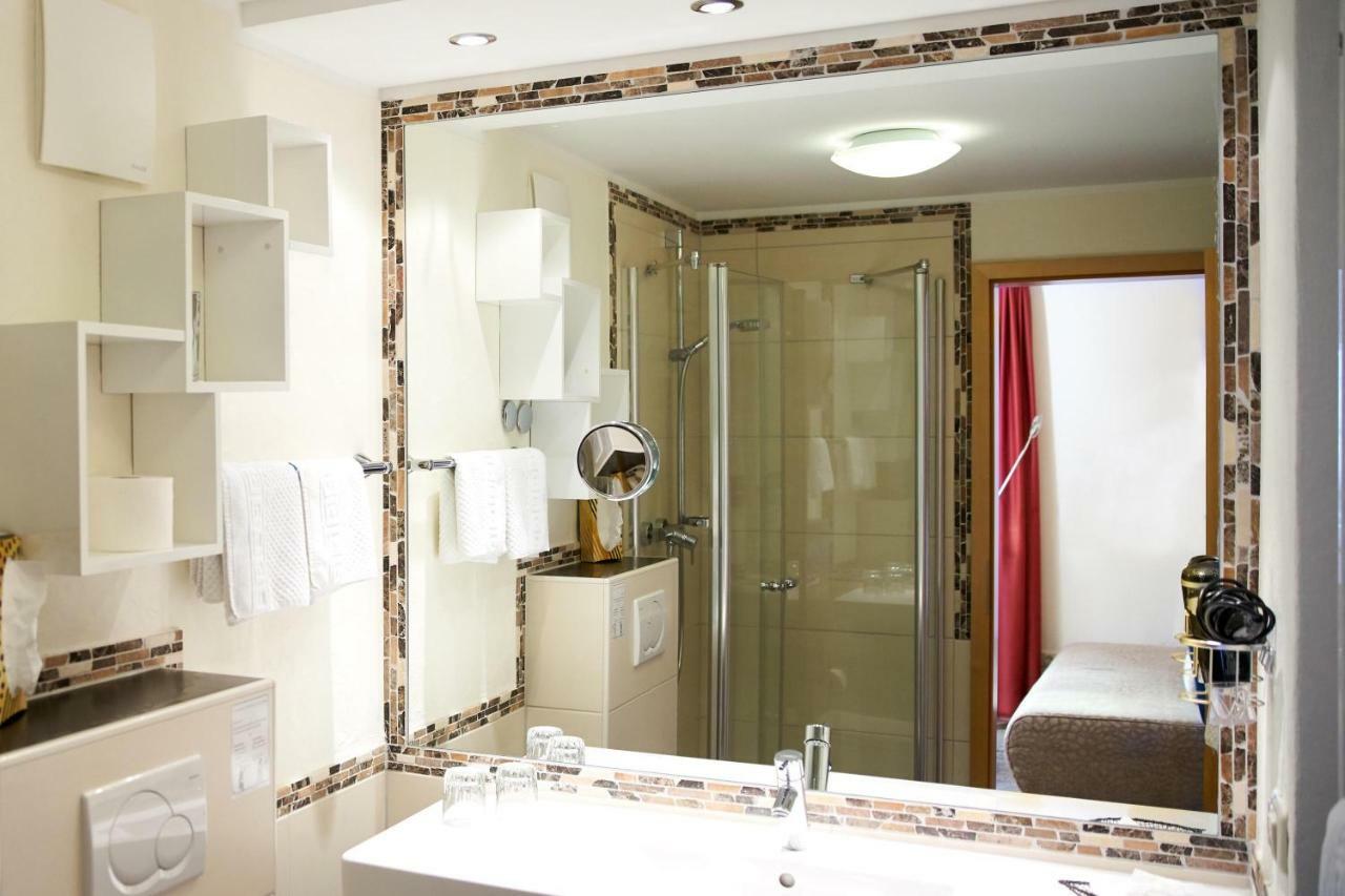Landhotel Krolik Daun Extérieur photo