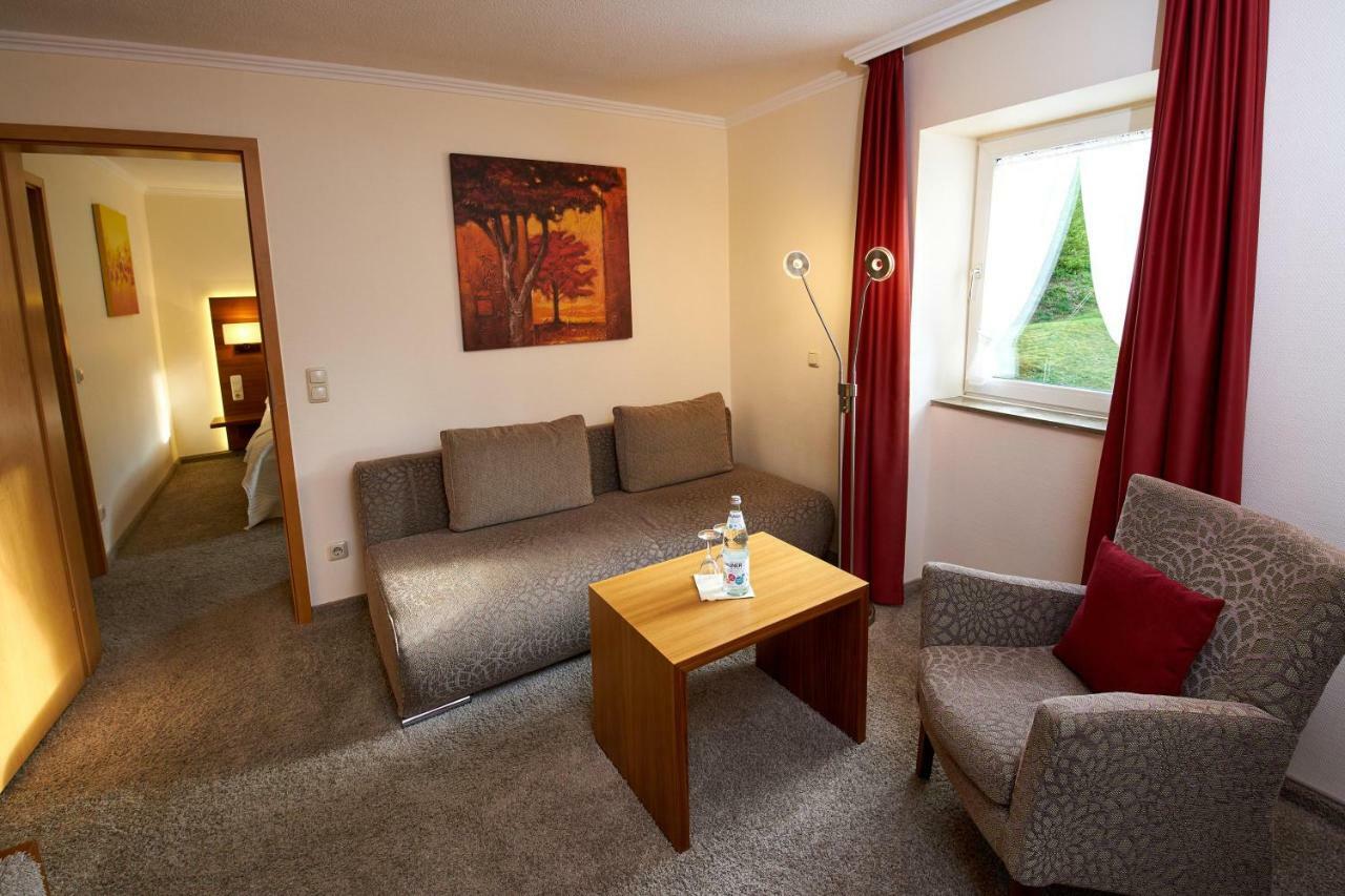 Landhotel Krolik Daun Extérieur photo